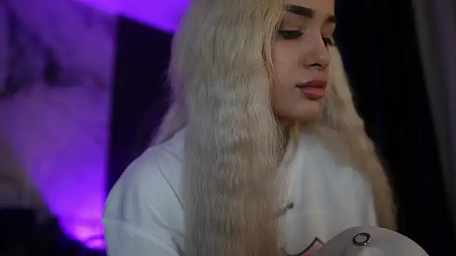 blondie muller online show from June 5, 8:04 pm