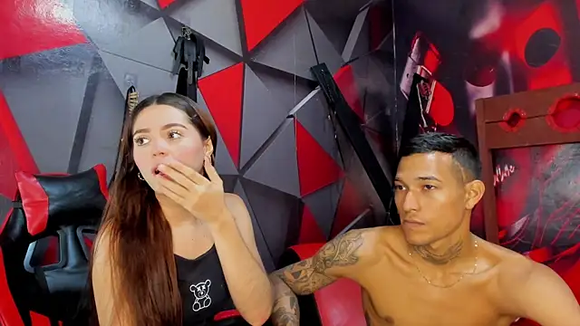 Hana and Zeta online show from November 4, 12:21 pm