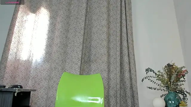 Snapshot of angelswets chatting on October 2, 5:18 pm angelswets online show from October 2, 5:18 pm