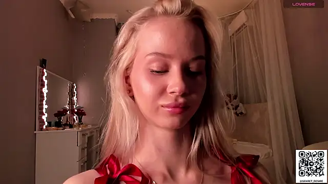 Snapshot of sincere_shyness chatting on October 12, 2:41 pm sincere shyness online show from October 12, 2:41 pm