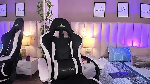 dayanne07 online show from October 6, 10:14 pm