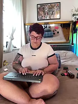 SunshineLexi online show from April 11, 7:14 am