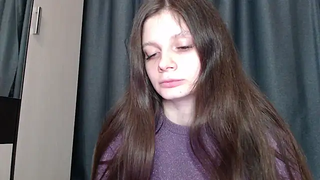 Effi 18 online show from October 19, 3:47 pm