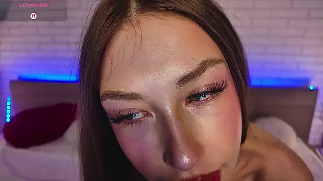 NovaBlissss online show from December 5, 5:25 pm