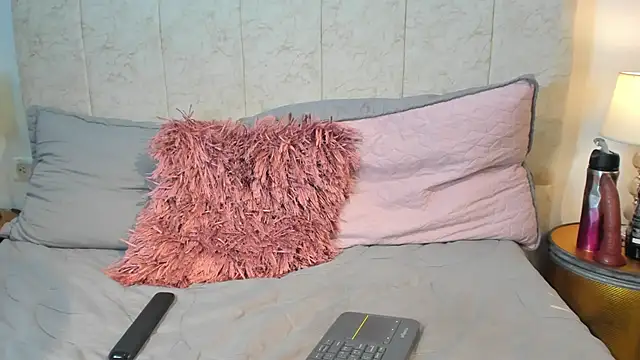  maria foxx  online show from March 9, 6:00 pm