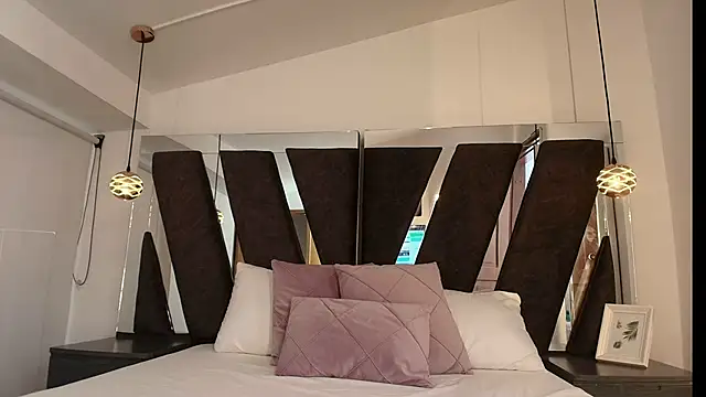 Milkdulce1 online show from September 29, 12:32 pm