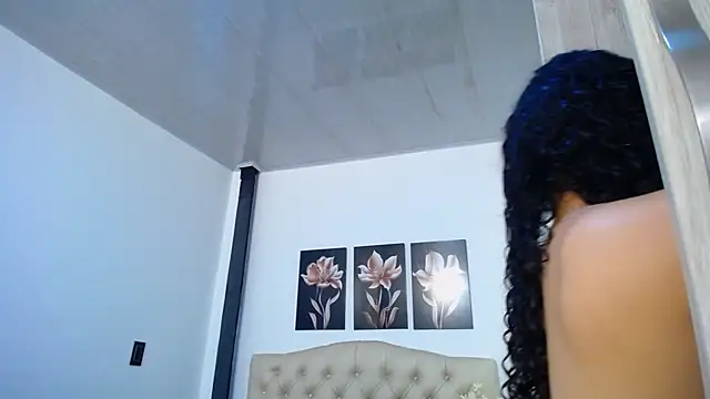 amaranta f00x online show from March 14, 1:45 pm