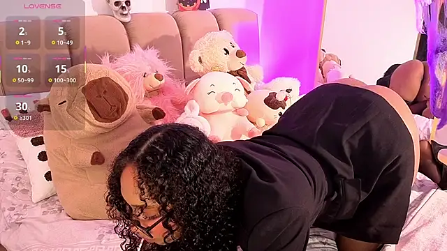 Snapshot of Amber__Sanchez chatting on October 15, 1:30 am Amber Sanchez online show from October 15, 1:30 am