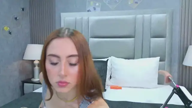 MonserratPeters online show from December 15, 8:03 pm