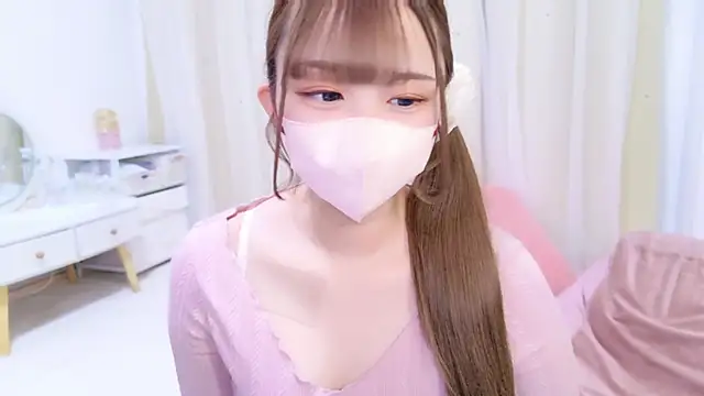 Snapshot of MAIKA_pyon chatting on September 9, 9:20 am MAIKA pyon online show from September 9, 9:20 am