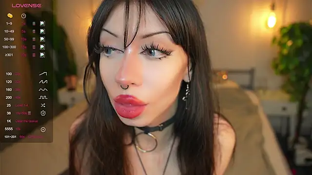 Devilsss toy online show from December 1, 4:09 pm