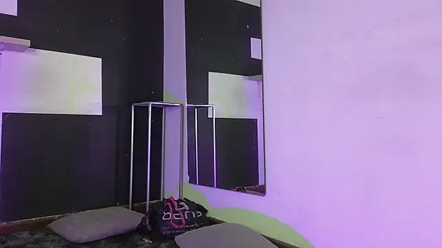 haileycat online show from October 7, 3:44 am