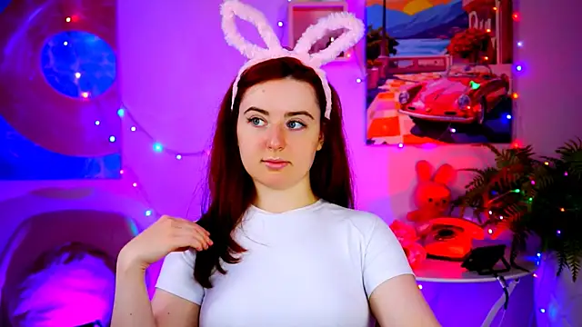 AnnTerry  online show from March 26, 9:11 am