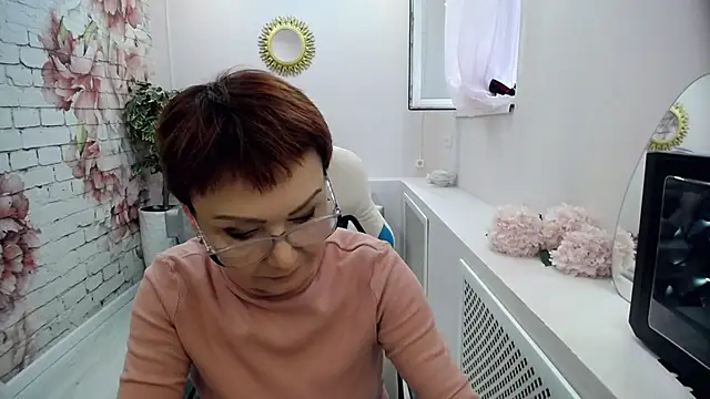 Snapshot of Cutie_Asya chatting on September 25, 4:11 am Cutie Asya online show from September 25, 4:11 am