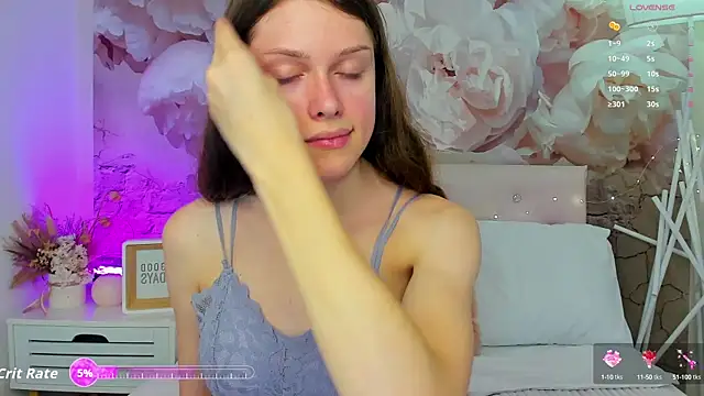 Snapshot of JaneBrowni chatting on September 14, 12:47 pm JaneBrowni online show from September 14, 12:47 pm