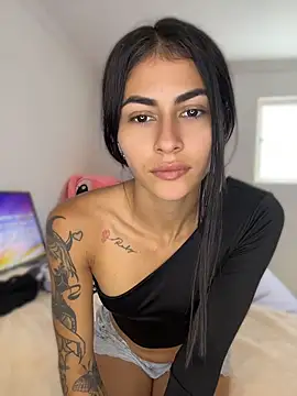 emilie xx  online show from April 26, 3:43 pm