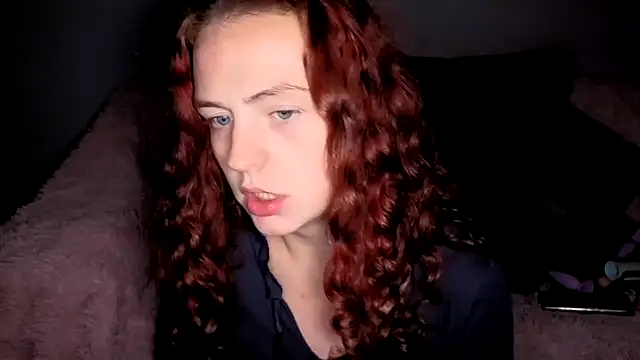 ENGLISHEMILY 69 online show from October 19, 7:49 pm