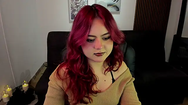 Snapshot of crimson_tati_ chatting on October 7, 3:00 am crimson tati online show from October 7, 3:00 am