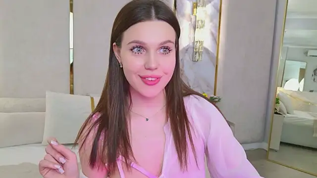 RihannaRose online show from April 2, 5:10 pm