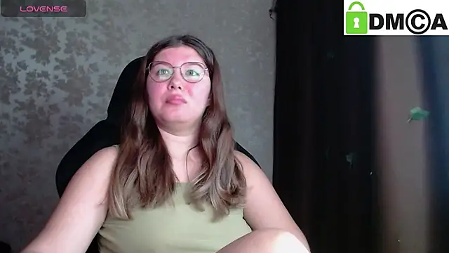Snapshot of holy_michela chatting on October 13, 3:31 am holy michela online show from October 13, 3:31 am