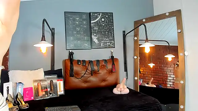 Samantha mature56 online show from February 18, 2:21 am