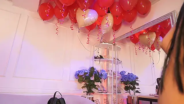 elasummer online show from February 16, 12:27 pm