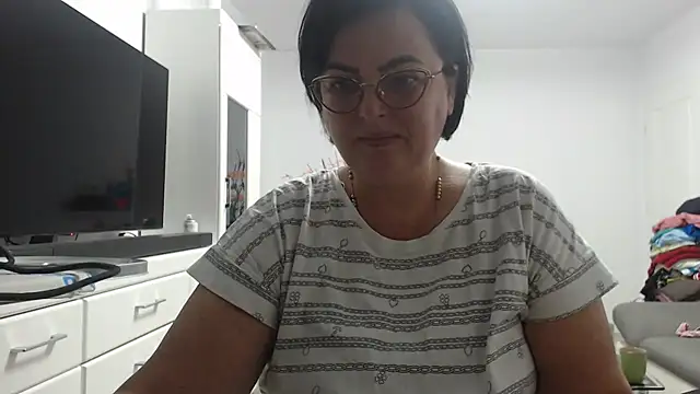 Amandamuller1982 online show from October 3, 6:46 pm