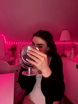 Snapshot of AdelinaAlia chatting on September 23, 8:18 pm AdelinaAlia online show from September 23, 8:18 pm