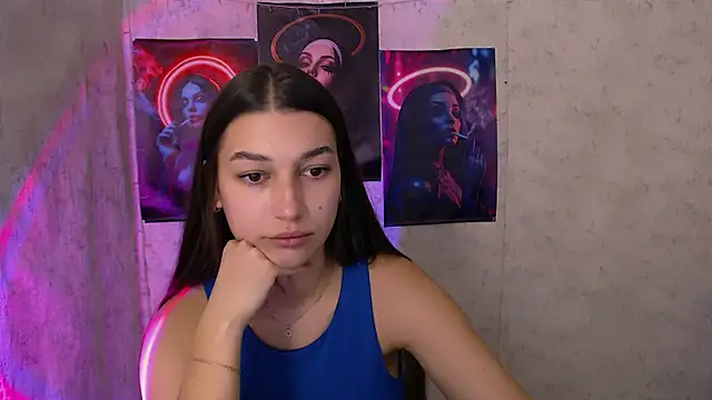 KarolinaRosse  online show from December 2, 7:10 am