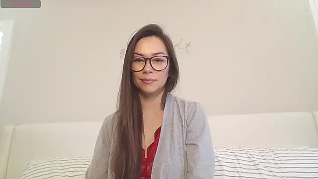 mixedasiangirl online show from March 30, 7:24 pm