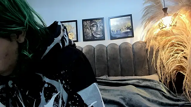 Im gaia online show from December 16, 12:11 pm