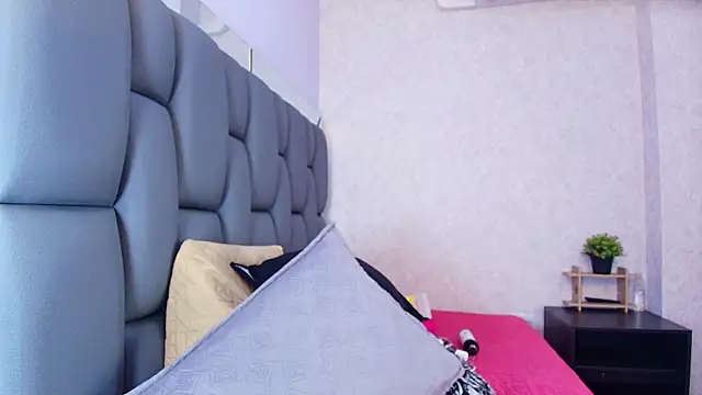 Amy wats0n online show from March 25, 7:17 pm