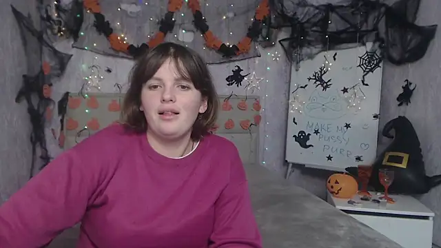 StaceyLex online show from October 28, 7:03 am