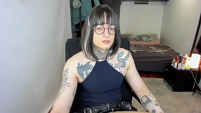 ShiiraVelkor online show from December 20, 11:25 am