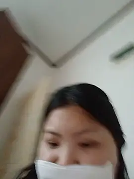 hello098712 online show from June 4, 9:47 am