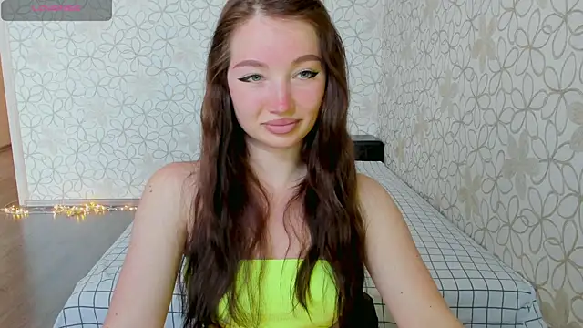 Lissa Cristal online show from June 12, 8:55 am