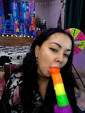 Snapshot of kellycakemeow chatting on October 21, 6:28 am kellycakemeow online show from October 21, 6:28 am