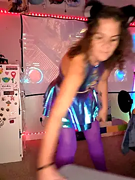 Snapshot of thatonespicychick chatting on October 13, 5:48 pm thatonespicychick online show from October 13, 5:48 pm