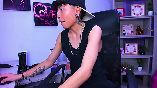 Im Mathias online show from October 29, 3:44 am