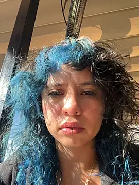 Sweet Chaos online show from November 2, 8:45 pm