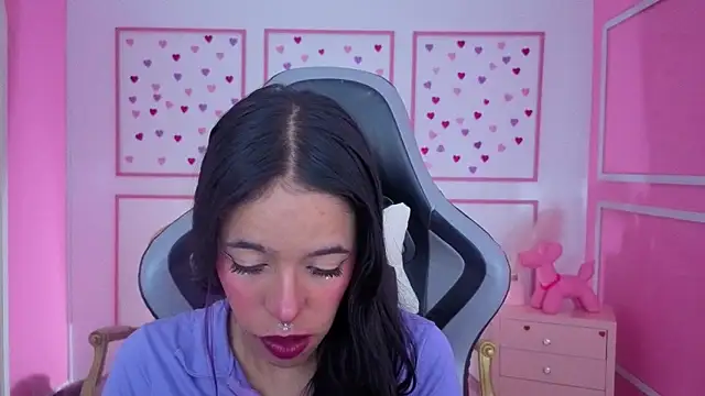 stephania t online show from February 11, 12:39 pm