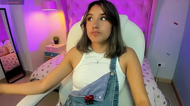  Sophie  miller online show from January 31, 7:56 pm