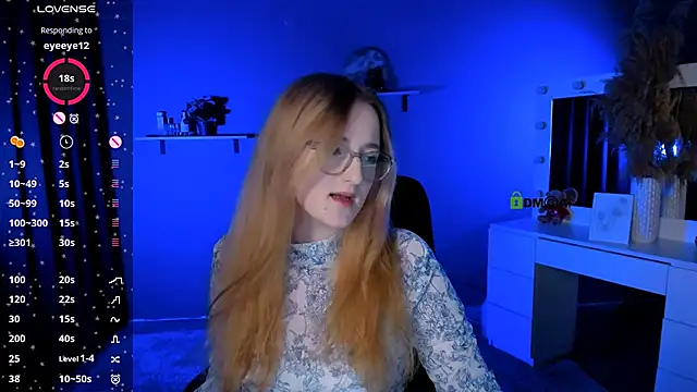 luna berryy online show from September 23, 1:20 pm