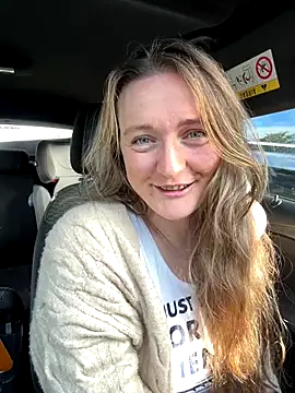 BustyBonnieUK online show from December 4, 11:23 am