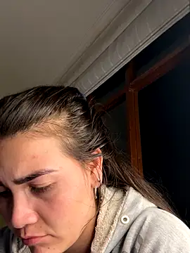 aurora divine online show from November 14, 11:05 pm