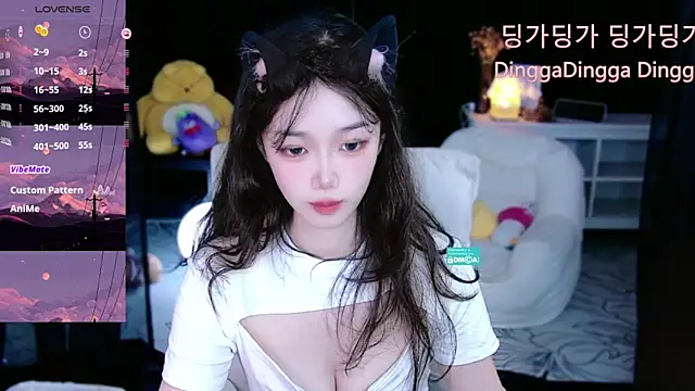Snapshot of Sheep-1 chatting on September 22, 12:25 pm Sheep-1 online show from September 22, 12:25 pm