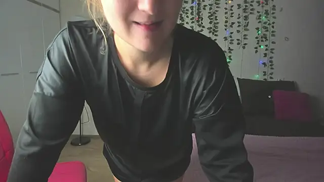 Snapshot of Miss_Elsa_ chatting on September 11, 1:11 pm Miss Elsa online show from September 11, 1:11 pm