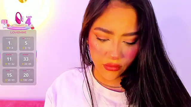 nicolle pierce online show from January 8, 2:10 pm