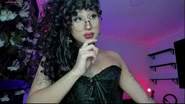 Heka Prudence online show from April 14, 3:28 am