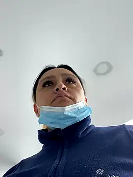 Keittly  online show from November 17, 8:42 pm